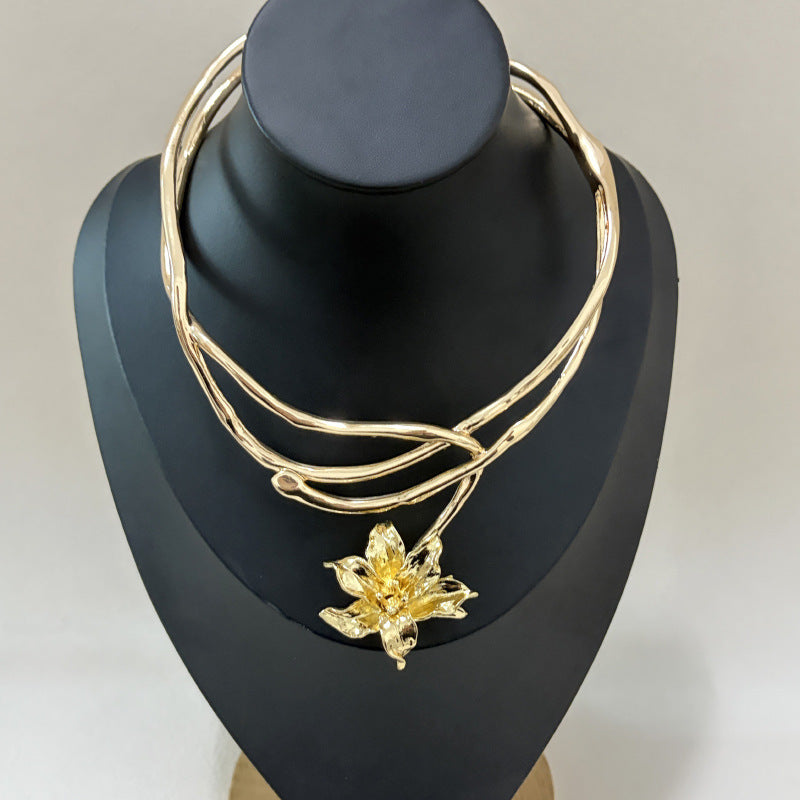 Collier Nika