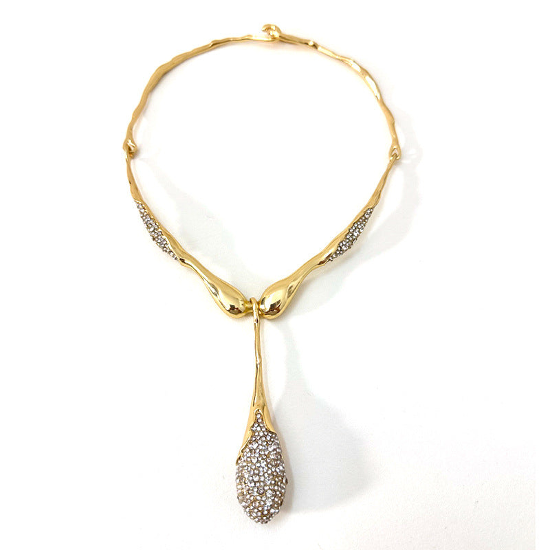 Collier Drop